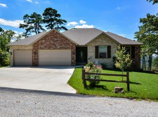 32 Turkey Trl, Blue Eye, MO 65611