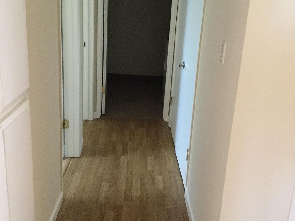 1st image of 806 Barcelona Ave