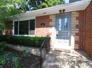 5221 Sangamore Rd, Bethesda, MD 20816