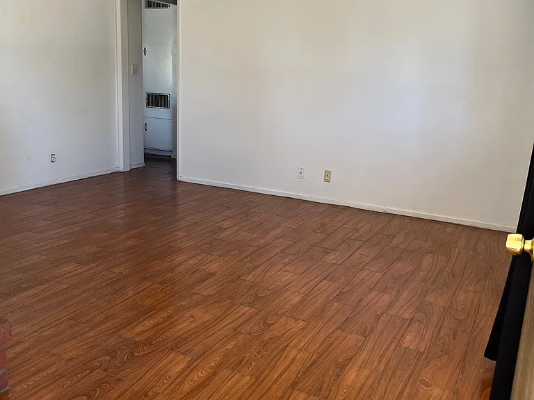 18515 Symeron Rd — Photo 13