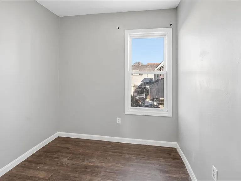 391 Rivet St #2 — Photo 6