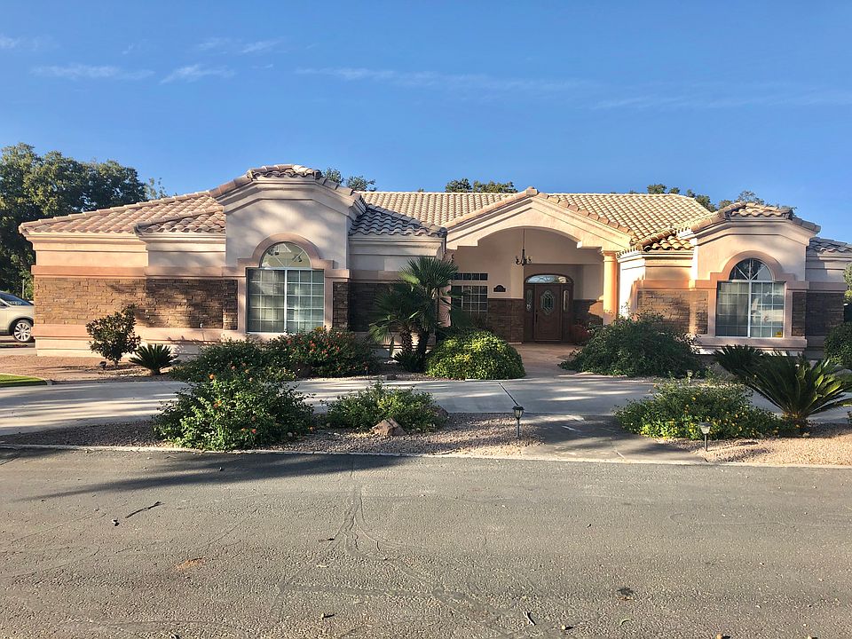 Beautiful move in ready home