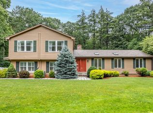 241 Lincoln St, Hudson, MA 01749