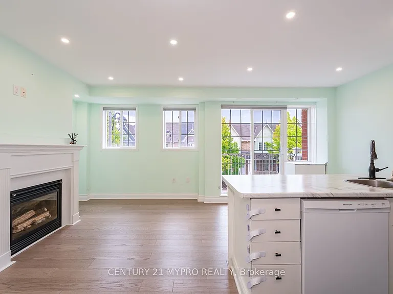 98 Cornell Park Ave #B202 — Photo 9