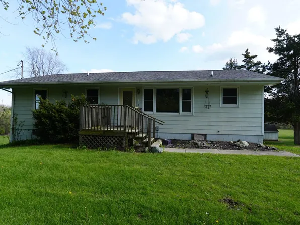 5251 Hudson Rd, Osseo, MI 49266