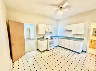 540 Cambridge St #3A, Cambridge, MA 02141