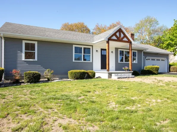 205 Eastview Ave, Somerset, MA 02726