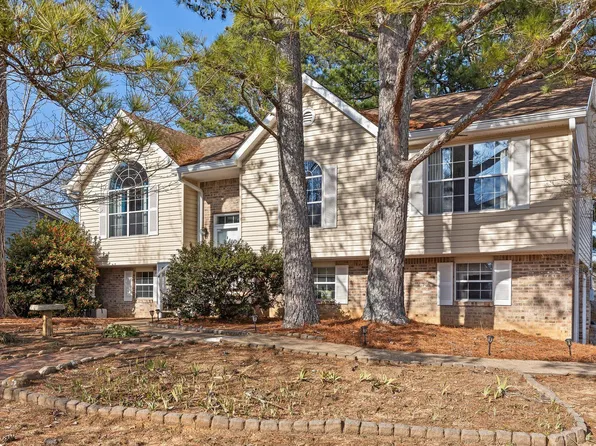 9208 Misty Ridge Dr, Chattanooga, TN 37416