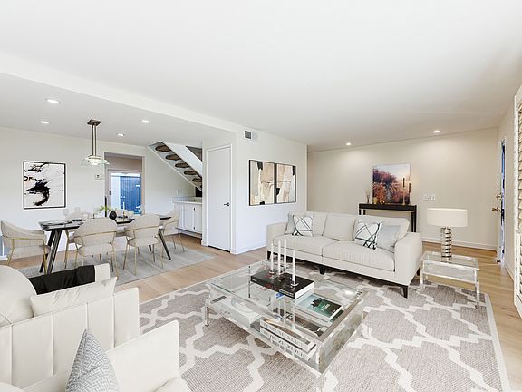 4th image of 4127 Avenida Sevilla