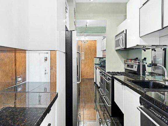 5th image of 142 W End Ave APT 30S