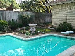 3rd image of 211 Oak Forest Trl