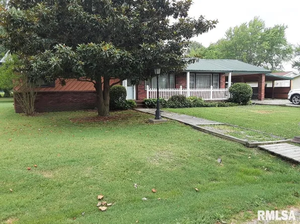 104 S Pecan St, Royalton, IL 62983