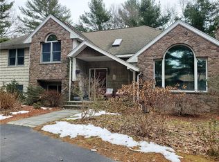 15 Hill Ave, Scituate, RI 02857