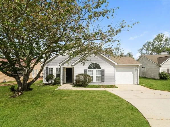 5639 Eagles Feather Ln, Riverdale, GA 30274