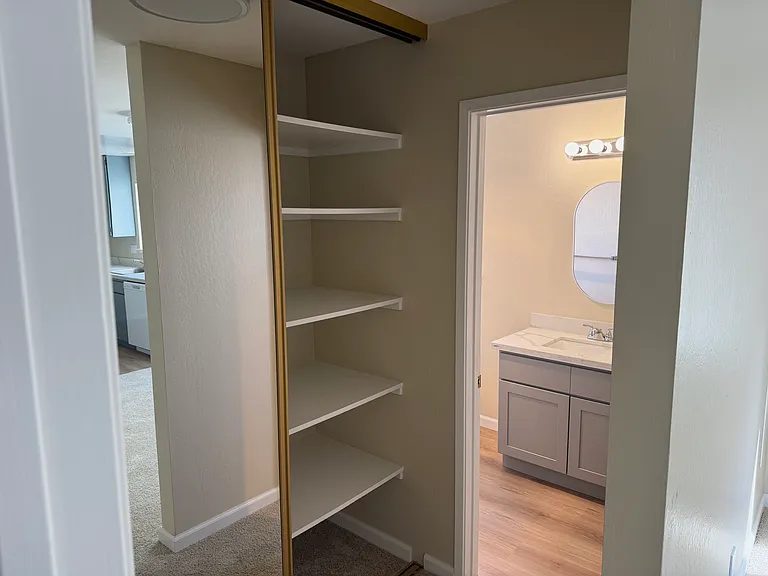 150 Santa Inez Ave #1 — Photo 6