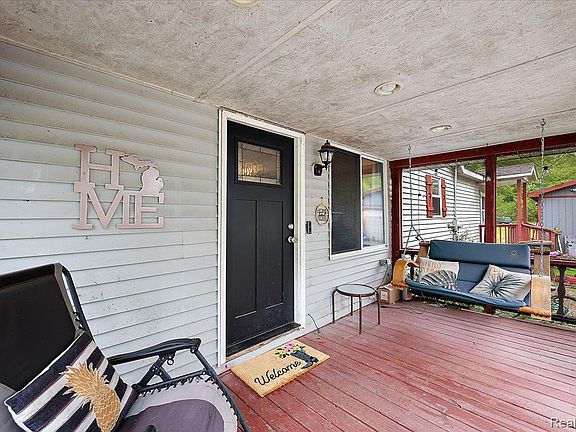 5th image of 3915 Fruit St