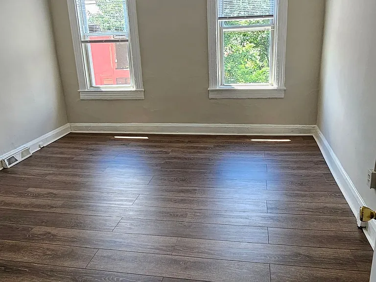 1301 N Milton Ave — Photo 8