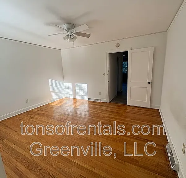 37 Holmes Dr — Photo 11