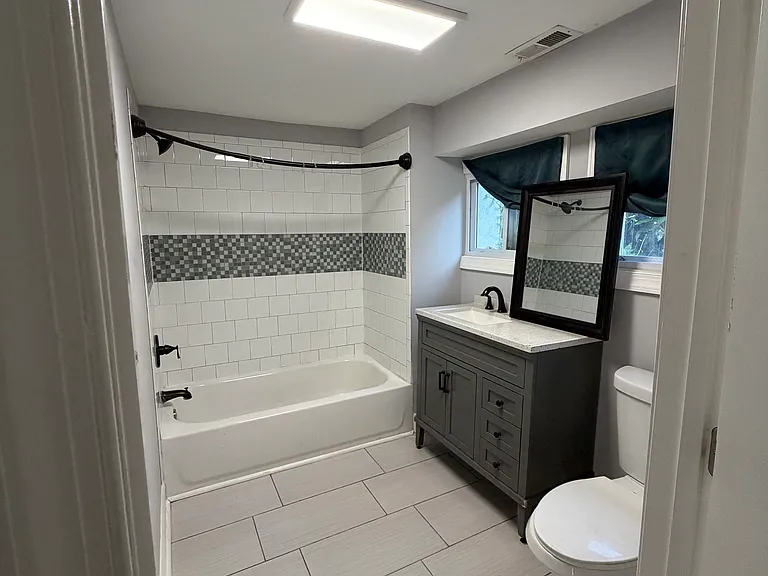 6409 Brook Ave — Photo 40