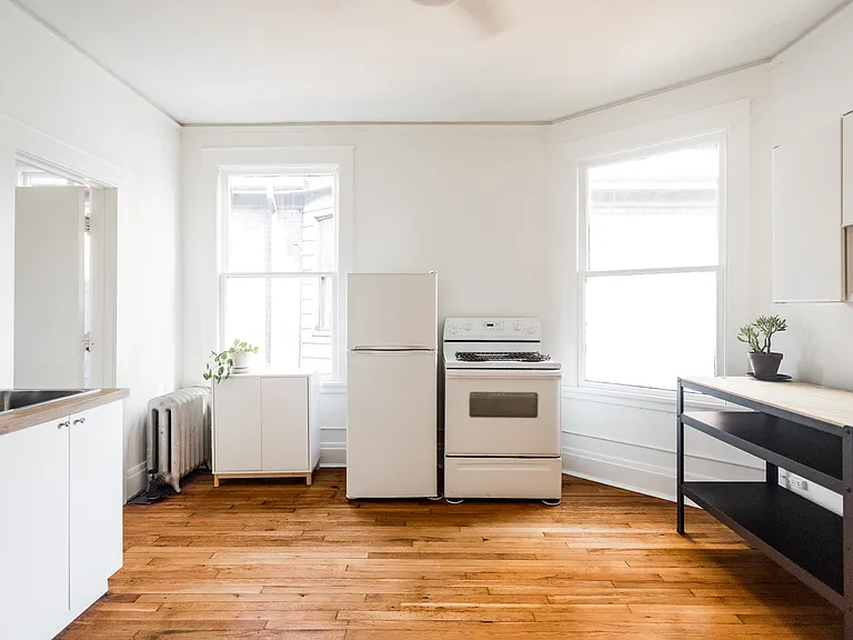 1019 Van Dyke St #3 — Photo 6