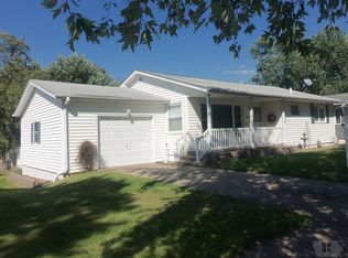 806 Acres St, Burlington, IA