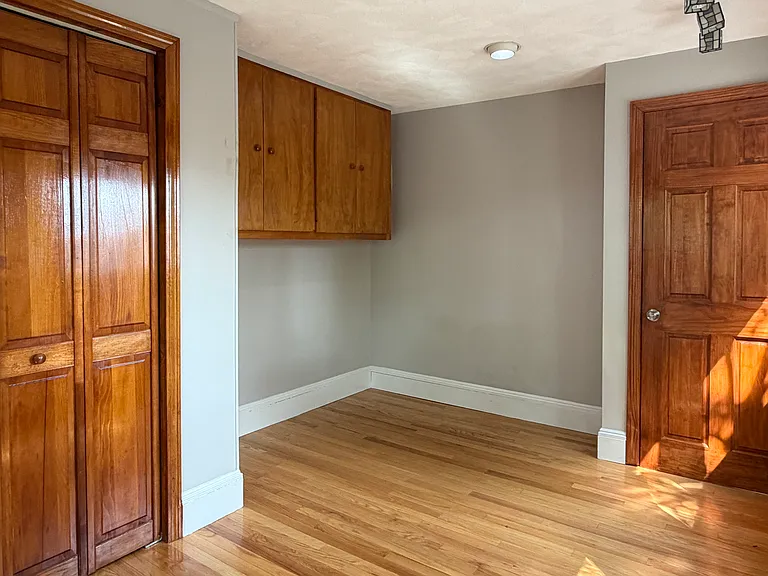 1 Oak Grove Ct — Photo 4