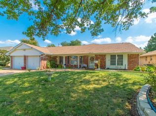 8400 Meadow Lark Ln, Oklahoma City, OK 73132
