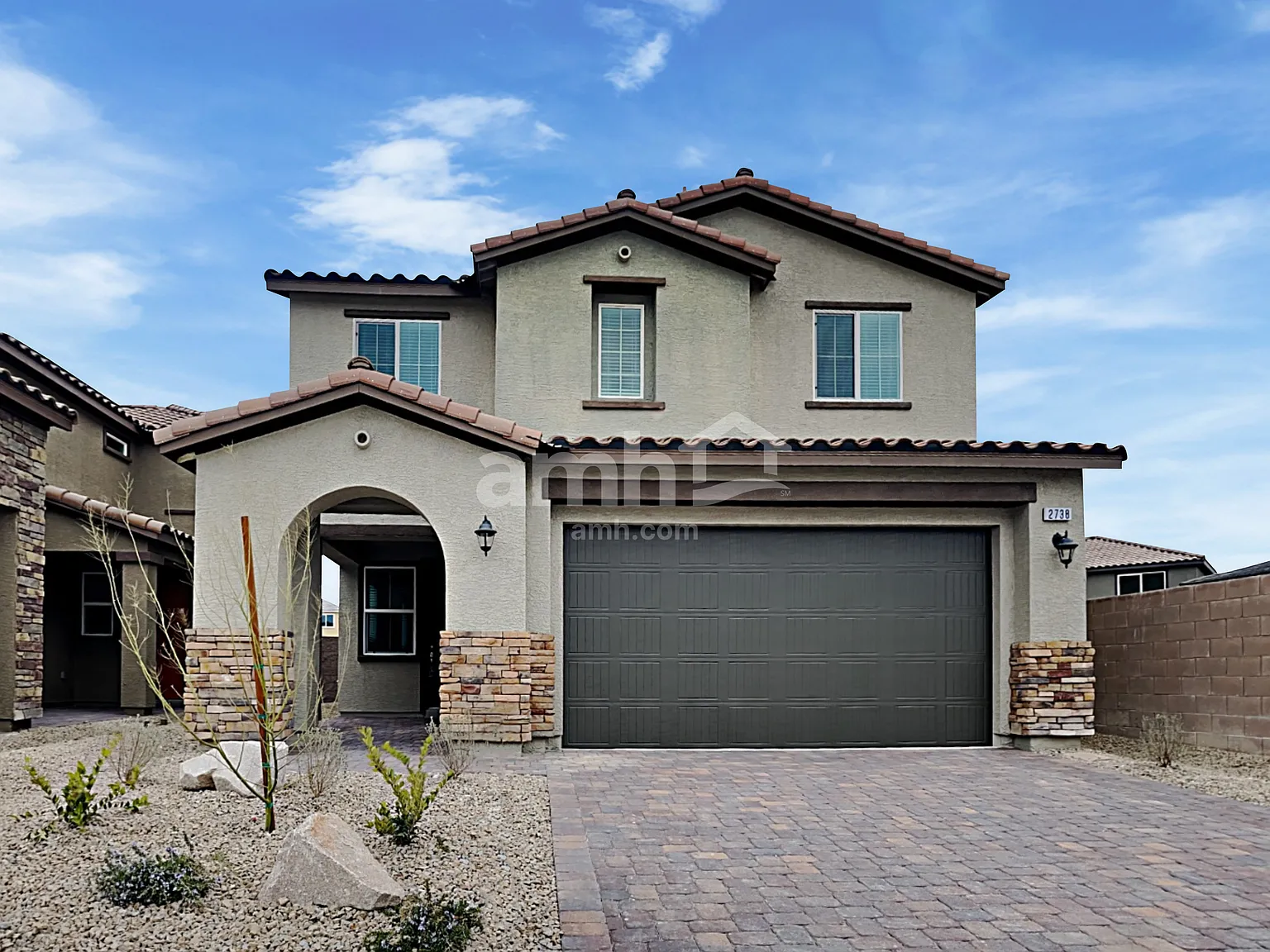 5 bed, 3.0 bath, 2487 sqft, $2,990 — Photo 1