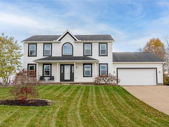2nd image of 2394 Findlay Cir NW
