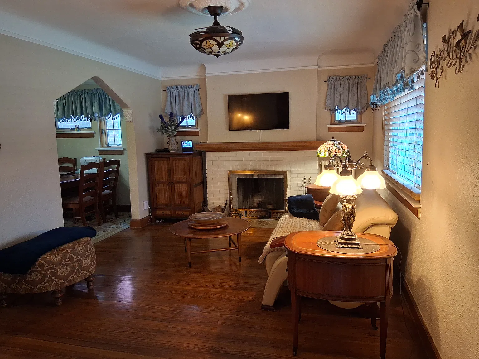 3 bed, 1600 sqft, $2,200 — Photo 4