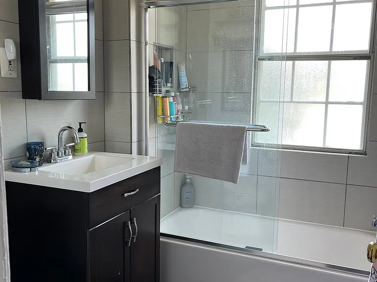 2405 Arlington Blvd — Photo 14