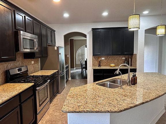 3rd image of 18030 Camino Del Mar