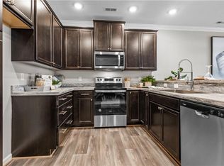 Mm Crystal Model Watermark, Hampton, VA 23666