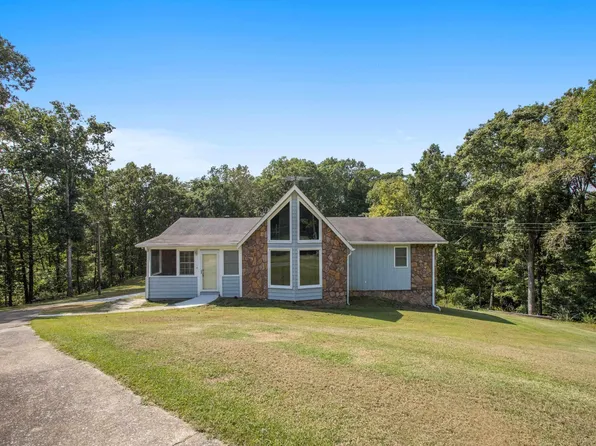 2202 Outwood Rd, Fultondale, AL 35068