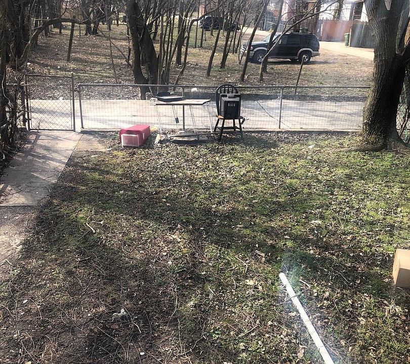 2nd image of 4906 Queensberry Ave