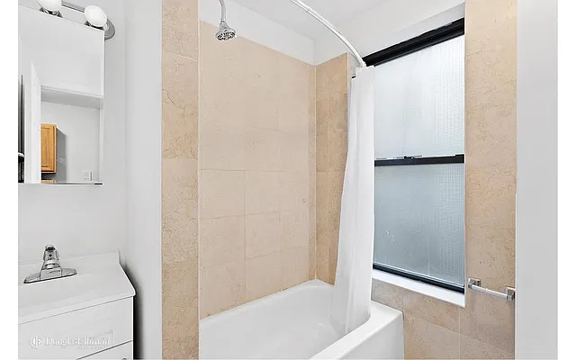 Rented by Bold New York | media 6