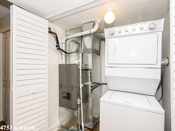 4th image of 4753 N Leavitt St #1527