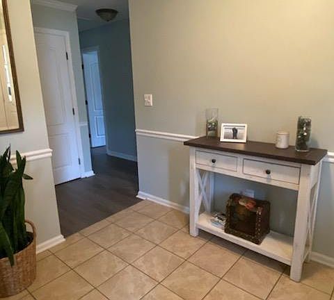 3rd image of 3024 Maplewood Dr