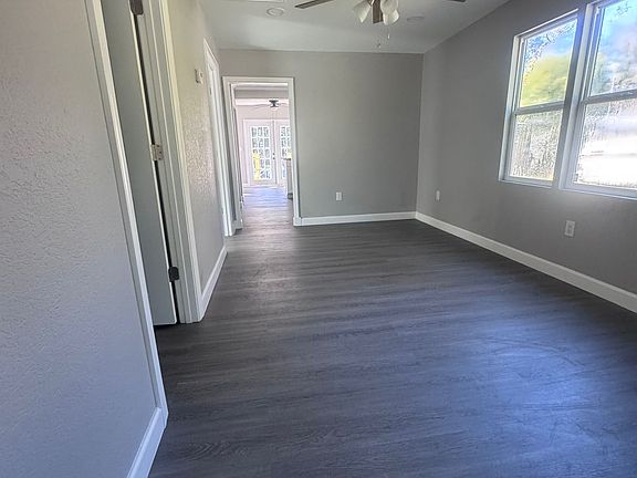 4th image of 8495 Hillcrest Dr