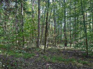 4 W View Ln, Masontown, WV 26542