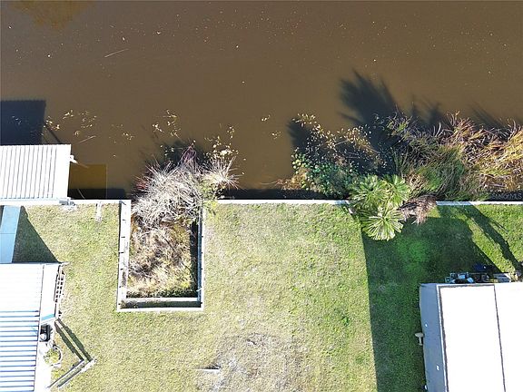 2nd image of 1471 LAKE DRIVE