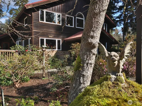 2970 Smugglers Cove Road, Greenbank, WA 98253