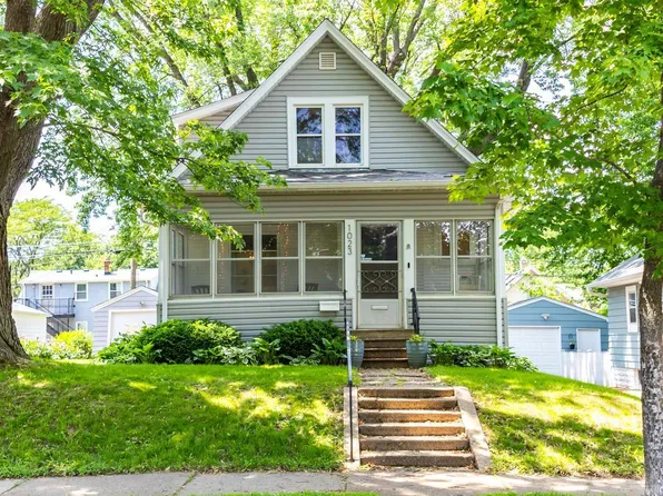 1023 Avon St N, Saint Paul, MN 55103