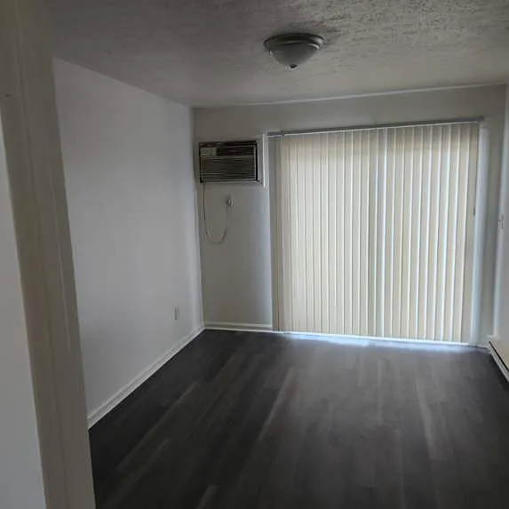 1 bed, 700 sqft, $825 — Photo 3