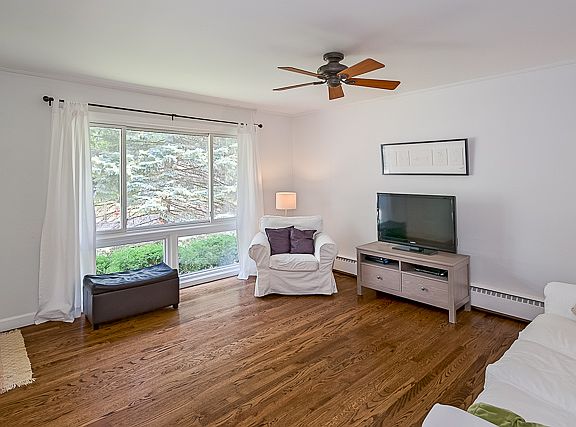 3rd image of 1055 Westaire Way