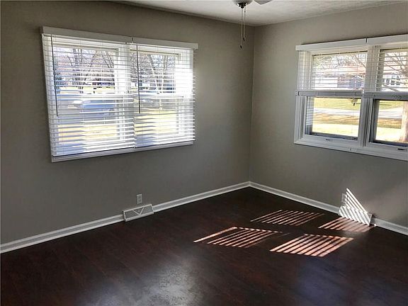 5th image of 10574 S Lee St