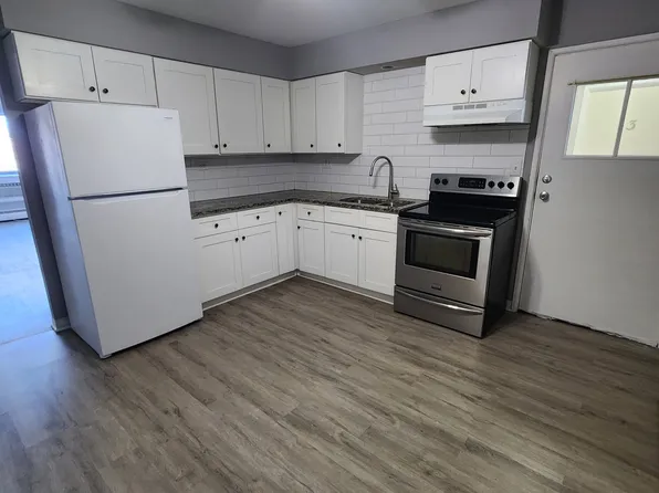 536 S Schroeder Ave APT 2, Peotone, IL 60468