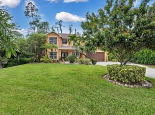 5891 Waxmyrtle Way, Naples, FL 34109