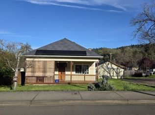 597 SE Ramp St, Roseburg, OR 97470