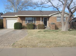 2014 W 18th St, Plainview, TX 79072